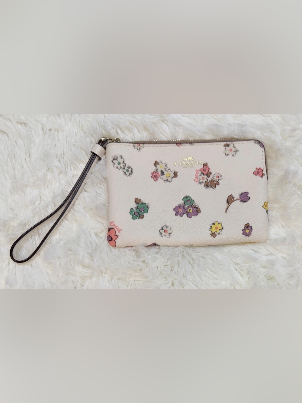 Coach Spring Flower Field Corner Zip Wristlet